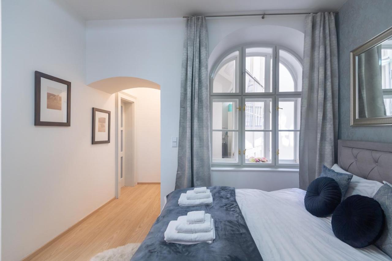 Quiet Apartment In The Heart Of Old Town Centre Praga Exterior foto